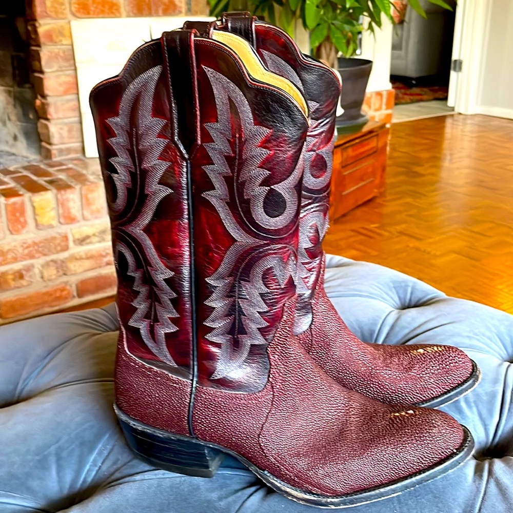 Beautiful Rios of Mercedes Stingray Boots